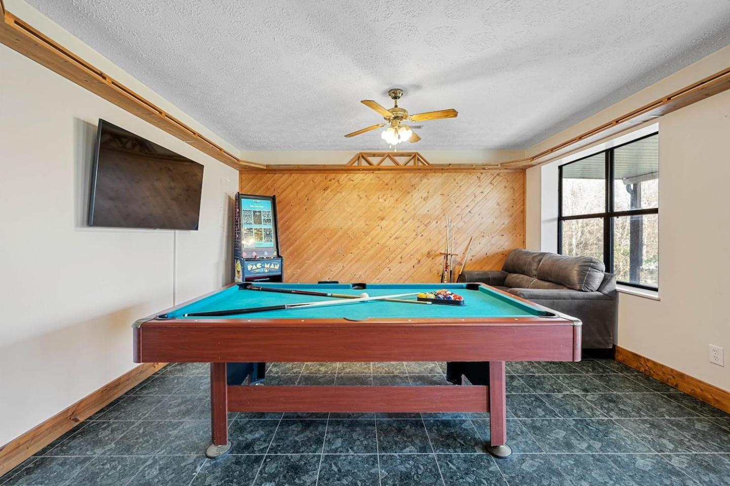 Dog Friendly! Views! Hot Tub! Close To Pf! Gsmnp Sevierville Buitenkant foto
