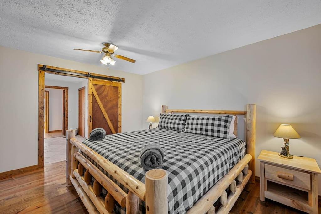 Dog Friendly! Views! Hot Tub! Close To Pf! Gsmnp Sevierville Buitenkant foto