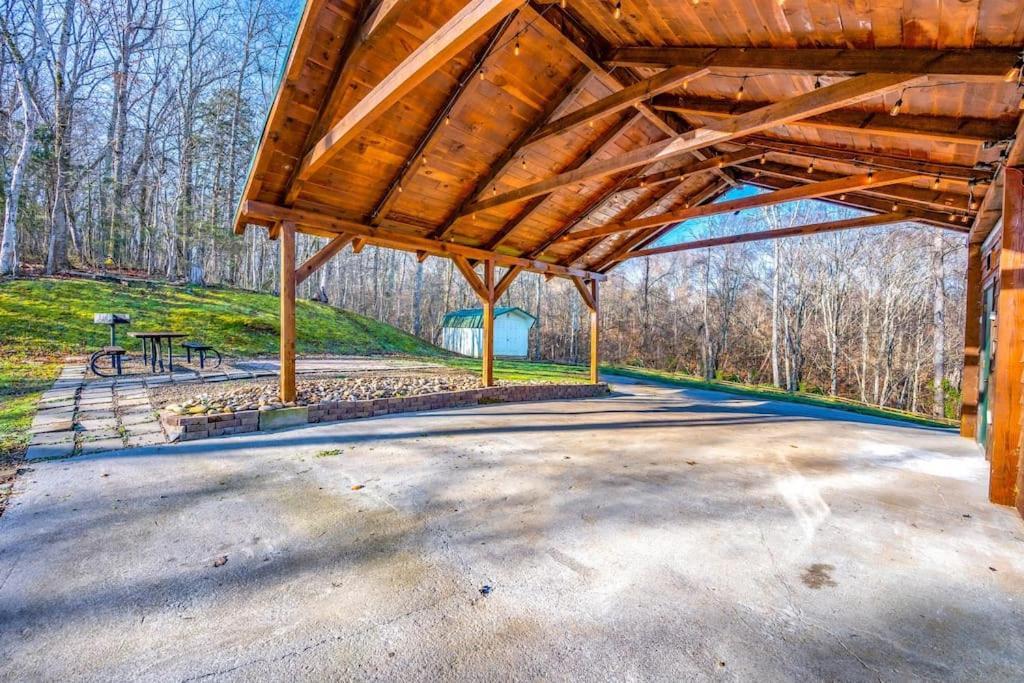 Dog Friendly! Views! Hot Tub! Close To Pf! Gsmnp Sevierville Buitenkant foto